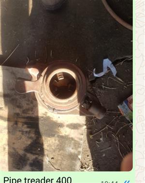 Manual pipe treading tool for R500 