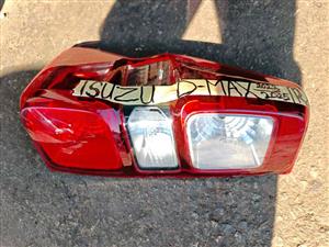 ISUZU DMAX TAIL LIGHT 2023-2025