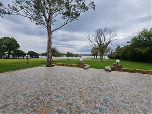 MASSIVE RIVERFRONT PLOT FOR SALE – KAALPLAATS 🌊 This is not just a property… it’s an opportunity.
