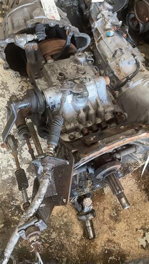 ISUZU 6HE1 SPEED GEARBOX AVAILABLE
