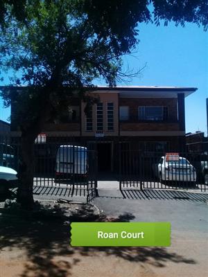 Spacious 1 Bed flats to rent in Malvern / Yeoville