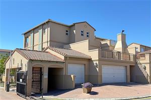 Apartment For Sale in Royal Ascot