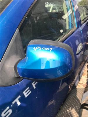 RENAULT SANDERO LEFT SIDE MIRROR FOR SALE CALL: or WHATSAPP: