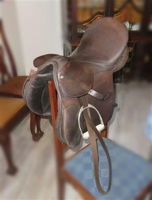 Saddle 