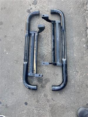 Mahindra scorpio single can side steps