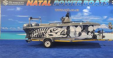 WILDCAT 480 ON TRAILER 2 X 40 HP YAMAHA 4 STROKES  