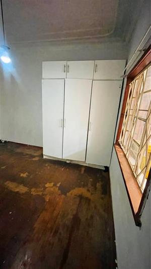 Inside room with fitted wardrobe in bezvalley