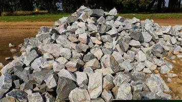 GARDEN ROCKS, PEBBLES BOULDER