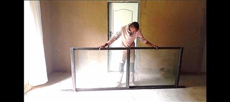 Aluminum 2 Track Horizontal Sliding Window with Clear Glass(2 available)