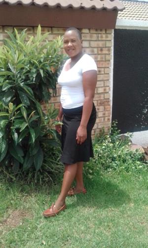 Langelihle Mature 28 Years Old Woman Is Looking For Stay In Out
