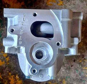 MAZDA F2 8VALVE CYLINDERHEAD