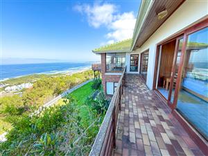 House For Sale in Brenton On Sea