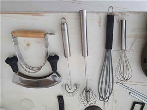 Kitchen mixing whisks tools