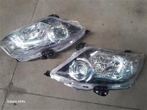 TOYOTA FORTUNER 2015 PROJECTOR HEADLIGHTS FOR SALE
