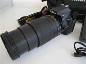 Nikon D5600 + 18-140mm Shutter Count 1022 LIKE NEW