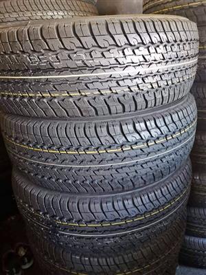 255/65/17 Dunlop grandtrek AT25 brand new set