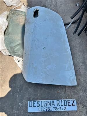 BMW E85 Z4 RIGHT & LEFT DOOR SHELL AVAILABLE.