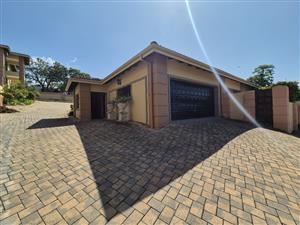 Modern 3-bedroom townhouse