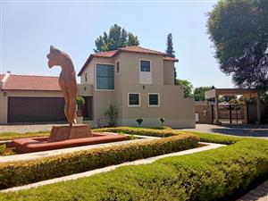 Perfect 3 bedroom 2.5 bathroom house for sale in Le- Miks  Villas,  Randhart