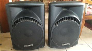 Dixon SDJ1540ACT Powered Speakers (pair) 250W