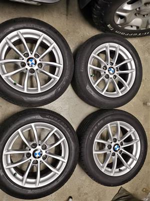 16 inch BWM original mags with 205/65/16 Pirelli RunFlat tyres x3 n 1 Velocity tyre set