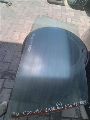 E30 BMW rear glass screen