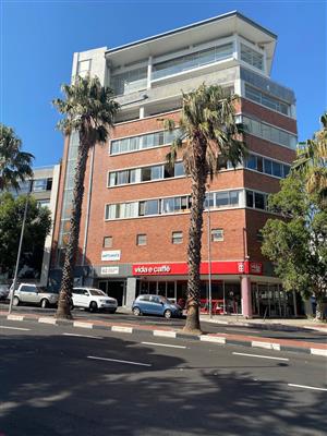 Trendy 800m² Office Space – Gardens, Cape Town