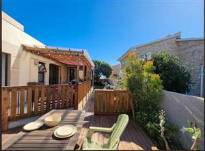 4 Bedroom House For Sale in Hartenbos Heuwels, Hartenbos 