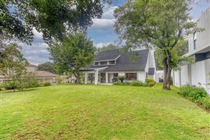 Home in the Sought After Boomed Off Bryanston East Hamilton Village