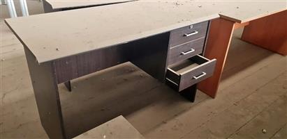 Office Desks for Sale 