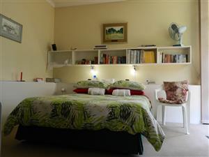 Bachelor Apartment to rent in Brummeria (Pretoria East)