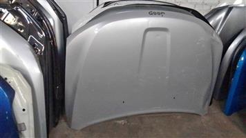 Jeep Cherokee Bonnet