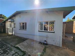 2 Bedroom Cottage to Rent in Pretoria North