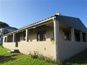 Unfurnished 3 Bedroom House Available 1 NOVEMBER 2025