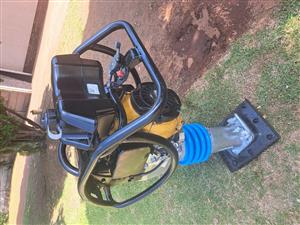Weber Robin EH12 Vibrating Rammer