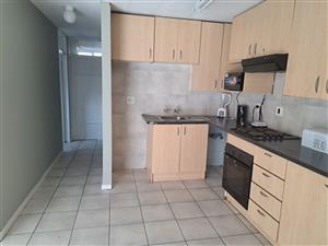 2 BEDROOM ACCOMMODATION TO SHARE FURNISHED