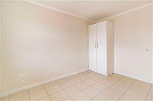 TWO BED ROOM APARTMENT IN STELLENDALE VILLAGE KUILS RIVER 