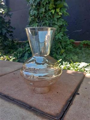 Vintage glass lamp shade hurricane globe oil lamp. R120