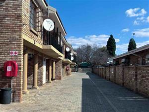 Conveniently located 1.4 km from the NWU campus!