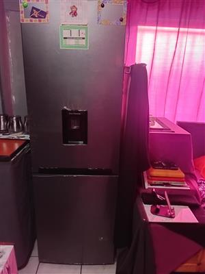  DEFY FRIDGE AND HP LAPTOP URGENTLY 
