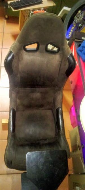 GAMING CHAIR (RIG) FOR SALE: 