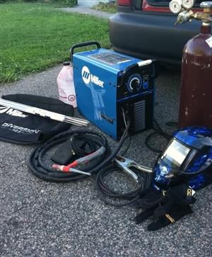 Miller Diversion 165 AC/DC TIG Welder