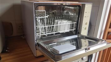 4PIECE counter top dishwasher 