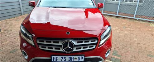 Mercedes Benz gla 200d