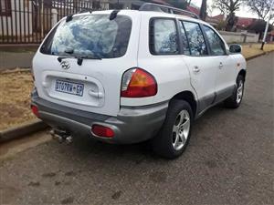 Hyundai Santa fell SUV for family