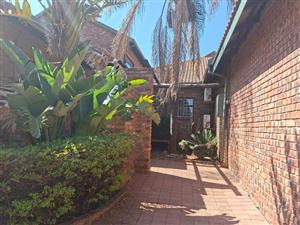 Free Standing Property Doornkloof Centurion