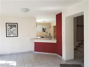 3 Bedroom duplex to rent in Mayfield Park