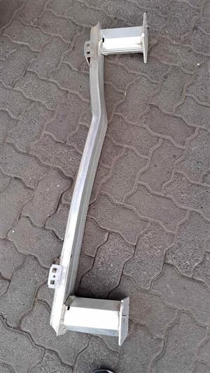 Peugeot gt 3008 stiffener