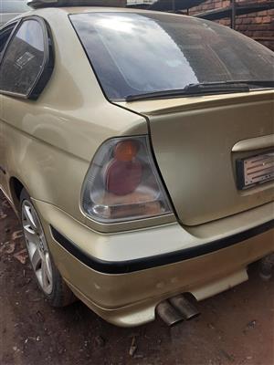 Stripping BMW 325TI 2004 for Spares