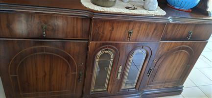 Mahogany Display Cabinet 